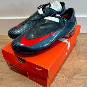 Nike Mercurial Vapor IV FG Soccer Cleats - Size 10.5 US - Rare Colorway